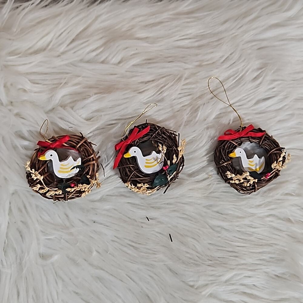 Vintage 1985 Handmade Wreath Duck Mini Ornaments